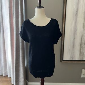 Banana Republic black scoop neck beach sweater M